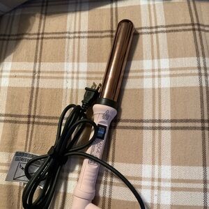 Lange Pink and Copper Hair Curler